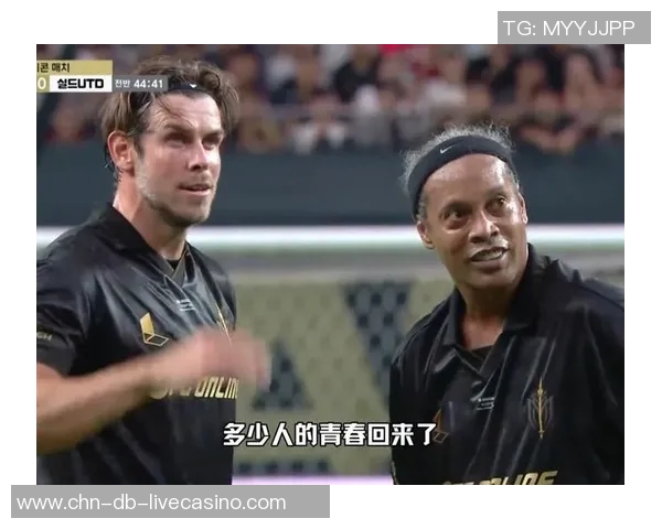 足球传奇中场的辉煌岁月与影响力解析 足球传奇中场的辉煌岁月与影响力解析