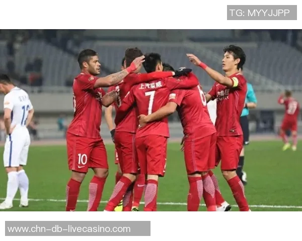 申花与上港激战正酣谁将成为上海足球的王者之争